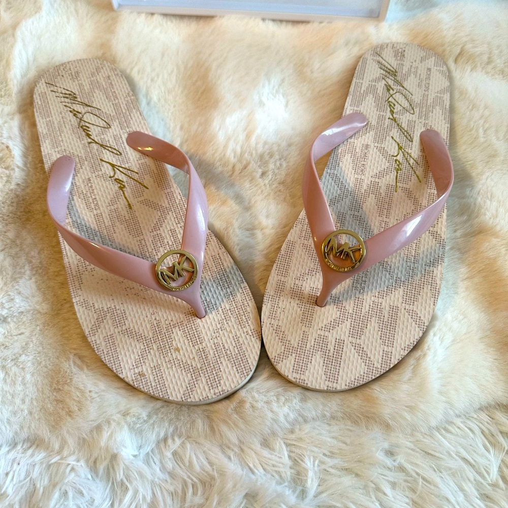 11 | MICHAEL KORS White & Pink Monogram Sandals - Picture 5 of 12